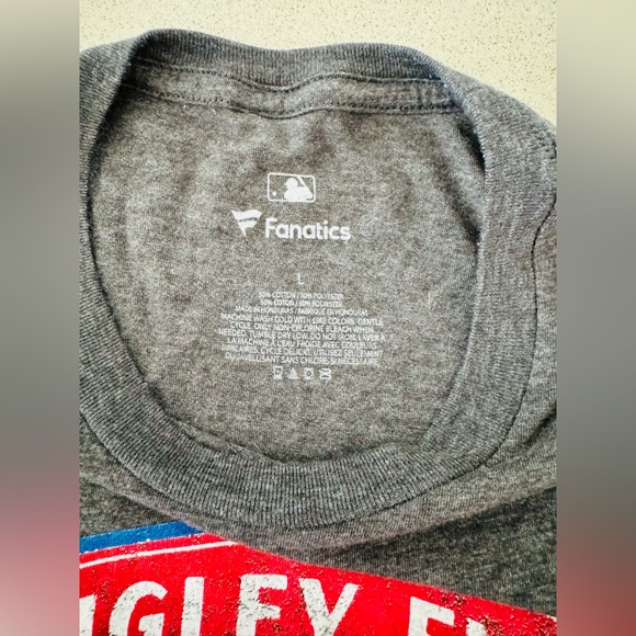 Fanatics Wrigley Field t shirt size L gray Chicago Cubs World Series Champion - Picture 3 of 8